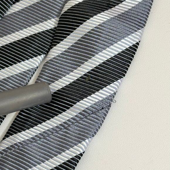 Gianfranco Valentino Necktie Tie 55" Long Gray Striped Silk Formal Preppy Italy - Picture 8 of 8